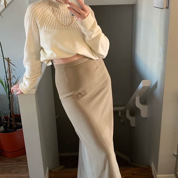 Vintage Maxi Skirt - Picture 16 of 16